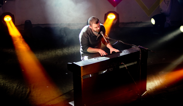 Mick Flannery performing at Other Voices