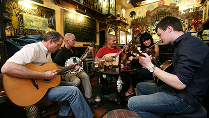 Live music in Belfast city
