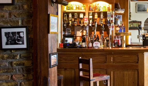 The Bulman Bar, County Cork provided by <a href="http://www.jamesfennell.com/" >James Fennell</a> 