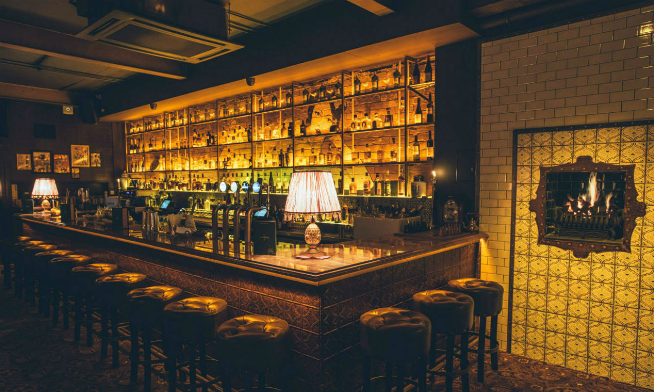 Six Unusual Pubs In Belfast Ireland Com