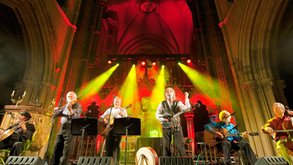 The Dubliners em Christ Church Catherdral para Tradfest 